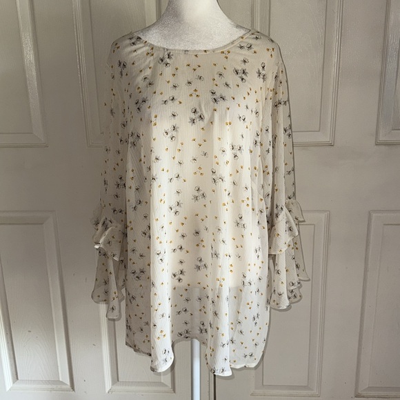 Torrid Floral Sheer Chiffon Bell Sleeve Cross Back Strap Blouse - Picture 3 of 6